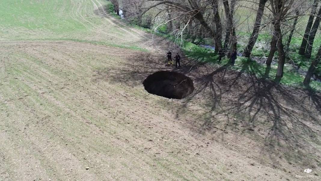 Konya’nın obruk kabusu bir ilimizde daha baş gösterdi 9
